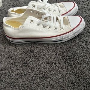 Converse shoes !